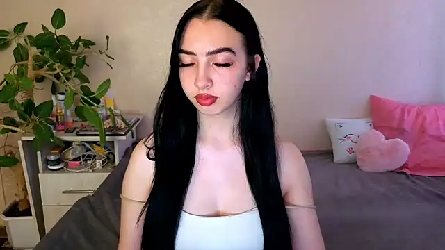 WildKittenX  online show from June 23, 2026, 3:59 am