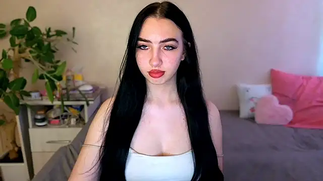 WildKittenX  online show from June 24, 2026, 4:00 am
