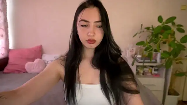 WildKittenX  online show from July 19, 2026, 4:38 am