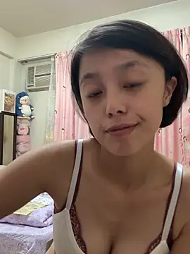 ladypaggy online show from May 4, 2026, 3:41 pm