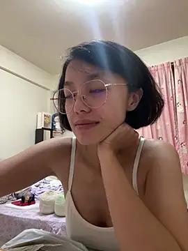 ladypaggy online show from May 21, 2026, 6:26 pm