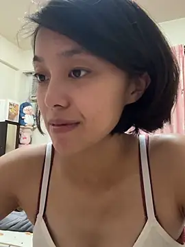 ladypaggy online show from June 10, 2026, 3:33 pm