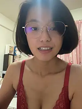 ladypaggy online show from July 25, 2026, 5:43 pm