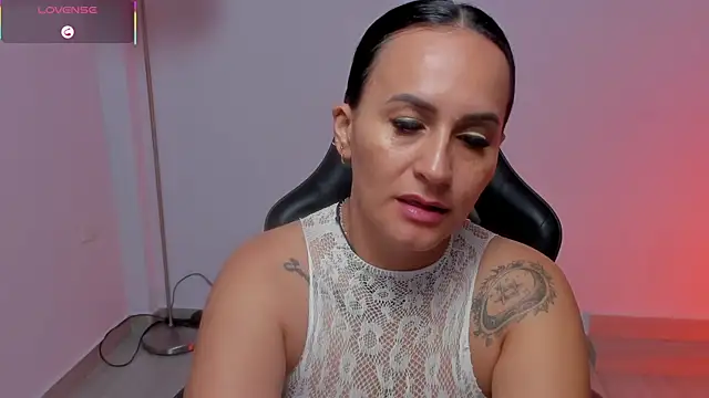 Sara Charmy online show from July 24, 2026, 10:57 am