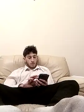 FitYoungChav online show from March 7, 2025, 10:21 pm