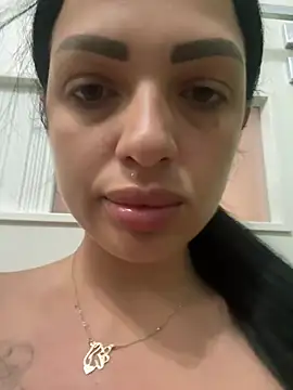 IrisRossie online show from July 21, 2026, 5:43 am