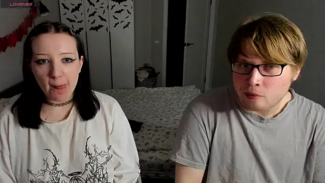 Snapshot of JayMollyy chatting on April 20, 2026, 4:43 pm JayMollyy online show from April 20, 2026, 4:43 pm
