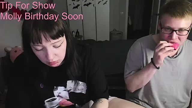Snapshot of JayMollyy chatting on May 26, 2026, 6:04 pm JayMollyy online show from May 26, 2026, 6:04 pm