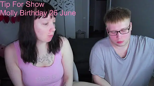 Snapshot of JayMollyy chatting on May 28, 2026, 4:37 pm JayMollyy online show from May 28, 2026, 4:37 pm