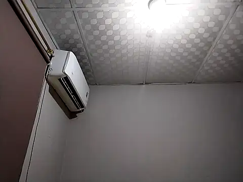 Snapshot of karlossan24 chatting on April 18, 2026, 8:09 pm karlossan24 online show from April 18, 2026, 8:09 pm