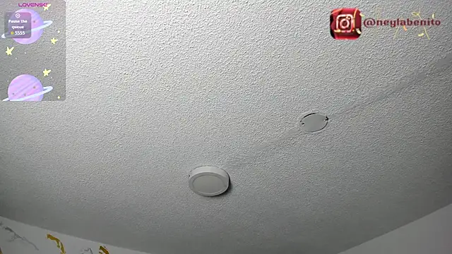 Cristal Velle online show from August 1, 2026, 12:59 pm