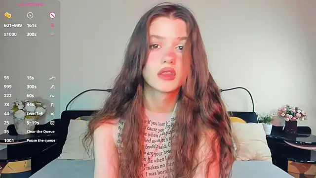 CathrynCovil online show from July 4, 2026, 3:51 pm