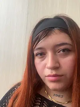 Karina Leon online show from June 24, 2026, 7:02 pm