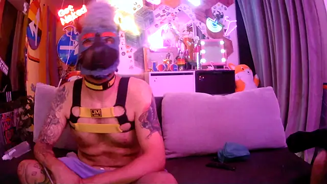 danix wild wolf online show from July 23, 2026, 10:29 pm