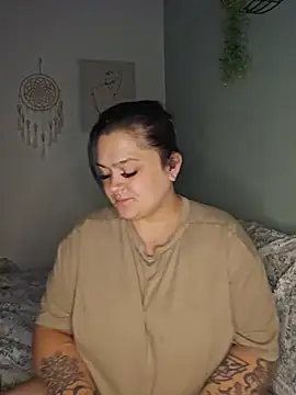 Saucy-Serenity online show from July 27, 2026, 10:39 pm