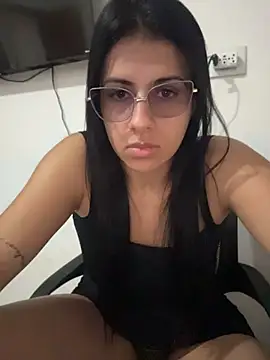 jheicylli online show from July 23, 2026, 2:04 pm
