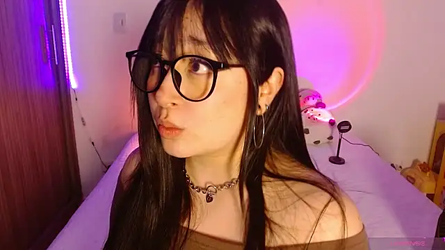Oliviargf online show from May 16, 2026, 2:30 am