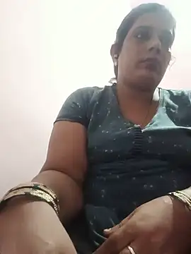 kissmetha online show from July 7, 2026, 8:35 pm