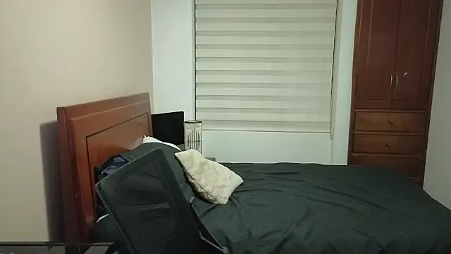 hardaftercum online show from July 15, 2026, 2:06 am