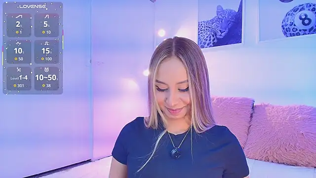 Snapshot of Valen_ross_ chatting on July 25, 2026, 9:12 pm Valen ross online show from July 25, 2026, 9:12 pm