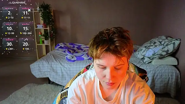Snapshot of Tara_Lawson chatting on May 10, 2026, 2:39 am Tara Lawson online show from May 10, 2026, 2:39 am