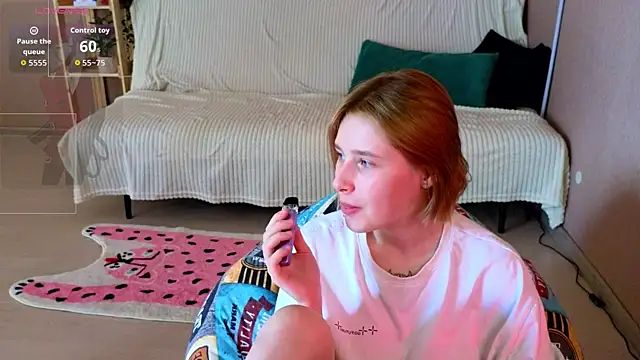 Snapshot of Tara_Lawson chatting on May 25, 2026, 10:32 am Tara Lawson online show from May 25, 2026, 10:32 am