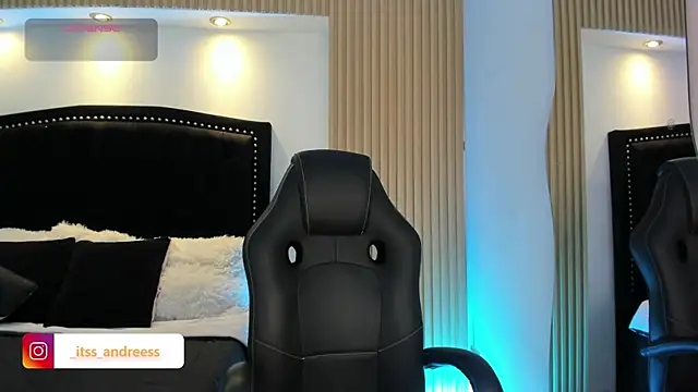 LiamWildx20 online show from July 9, 2026, 4:27 am