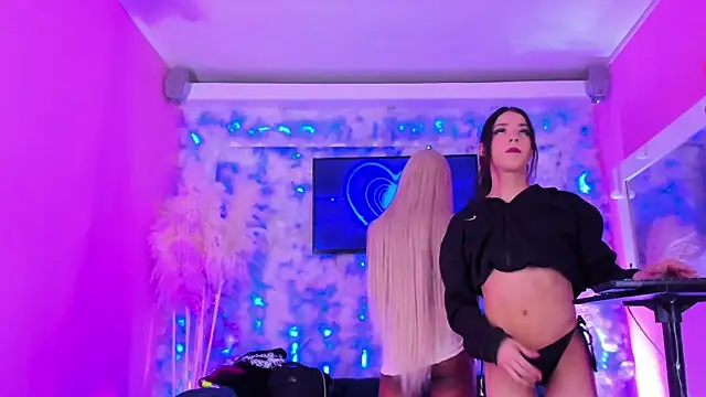The Hot Ts Dolls online show from July 25, 2026, 3:42 pm