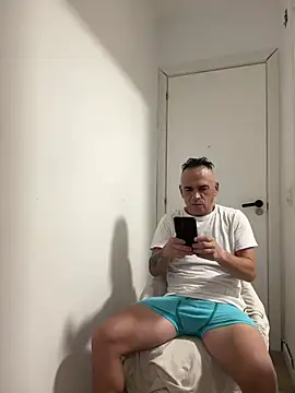 Snapshot of mateocali25 chatting on July 18, 2026, 2:10 pm mateocali25 online show from July 18, 2026, 2:10 pm