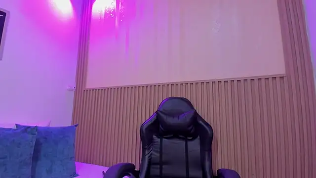 sharonscoth online show from July 12, 2026, 8:22 pm