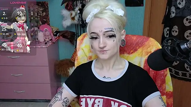 Snapshot of Manuela_unicorn chatting on May 25, 2026, 9:21 pm Manuela unicorn online show from May 25, 2026, 9:21 pm