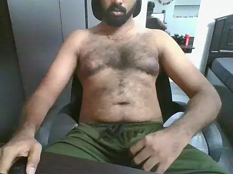 lovelyakash69 online show from May 1, 2026, 7:35 am