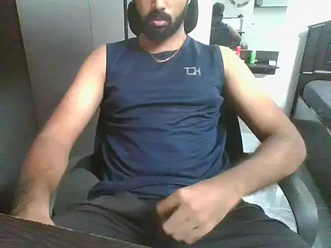 lovelyakash69 online show from July 16, 2026, 5:35 am