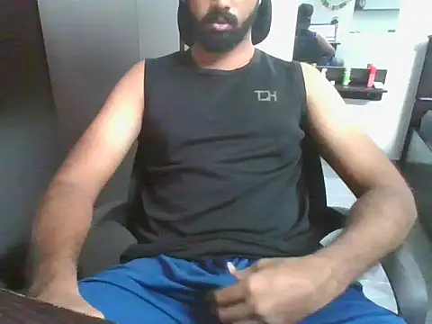 lovelyakash69 online show from July 23, 2026, 5:27 am