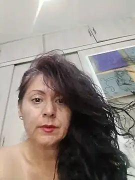 lunadicty online show from May 15, 2026, 11:45 pm