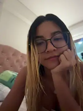 Pretty roxxyy online show from July 11, 2026, 2:03 am