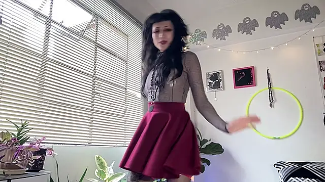 ELENA UMBRA online show from June 10, 2026, 6:29 pm