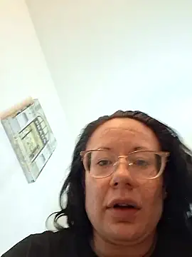 Snapshot of kinkikatie69 chatting on January 15, 2026, 8:19 am kinkikatie69 online show from January 15, 2026, 8:19 am