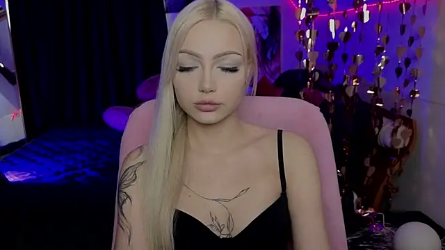 LinaLirian online show from July 30, 2026, 10:36 am