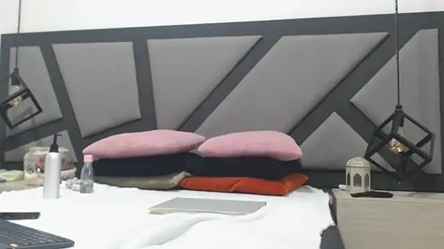 amanda ramirez online show from July 11, 2026, 9:27 pm