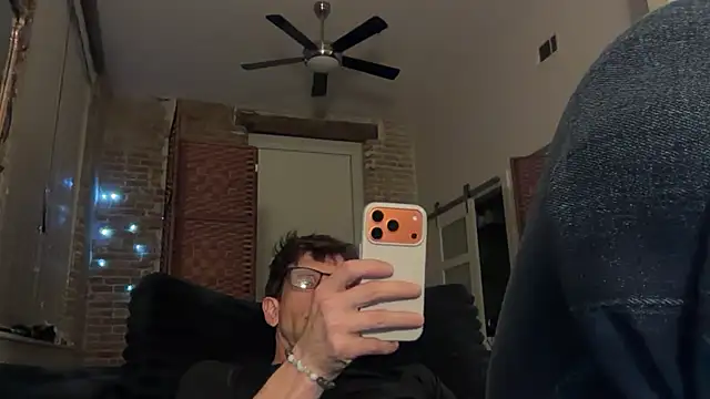MuchCarpal online show from July 21, 2026, 3:31 am