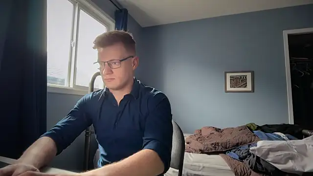 lustylyndon online show from May 15, 2026, 1:29 pm