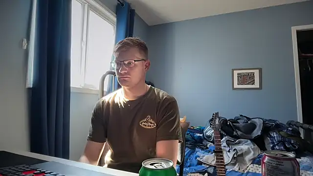 lustylyndon online show from May 21, 2026, 4:47 pm