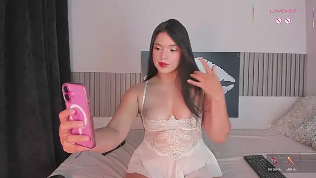 Hailey-Fox online show from July 16, 2026, 10:27 pm