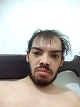 GuilhermeYuree online show from July 25, 2026, 7:39 am