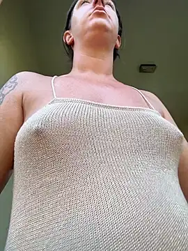 sweetsirenn online show from July 25, 2026, 1:08 pm