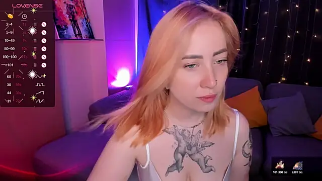 deboramoore online show from July 20, 2026, 1:53 am