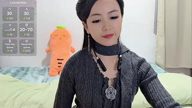 Yingbao-Baby online show from December 5, 2025, 7:06 am