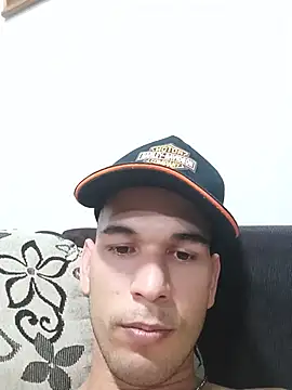 Alejandro260785 online show from July 18, 2026, 4:27 am