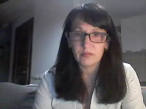 Elena48324 online show from June 17, 2026, 6:31 pm